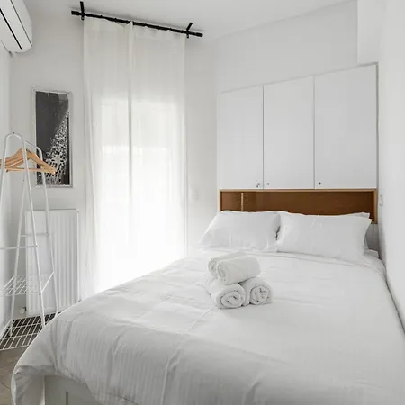 Olympou Comfy Center テッサロニキ